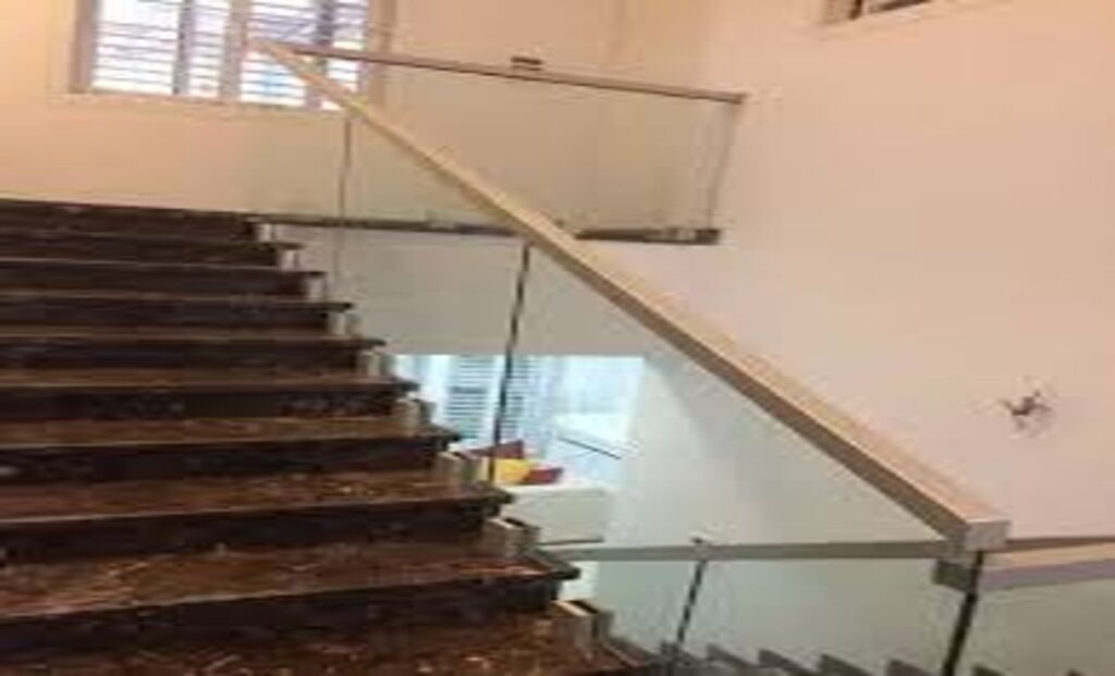 PANEL TYPE RAILING